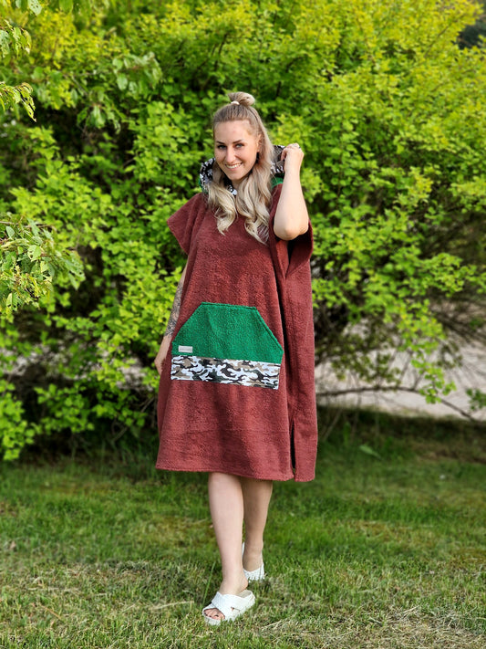 Pončo Brūns ar zaļu