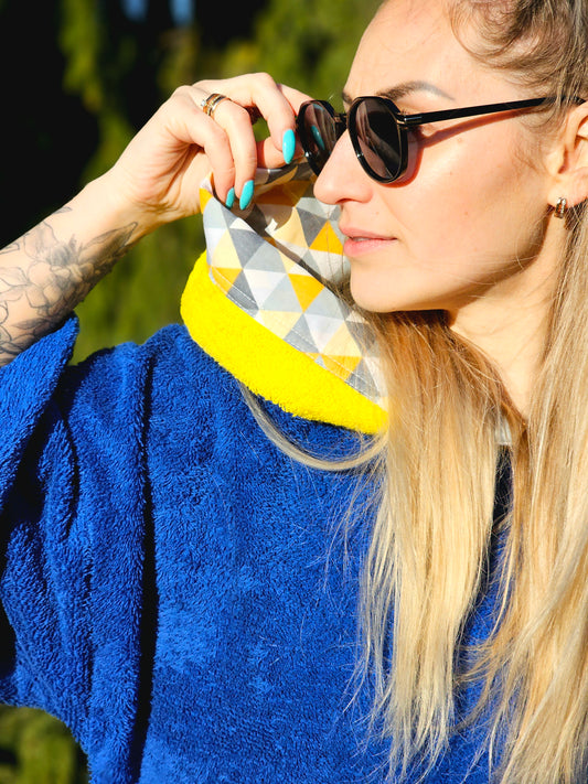 PONČO AR PAGARINĀTĀM PIEDURKNĒM