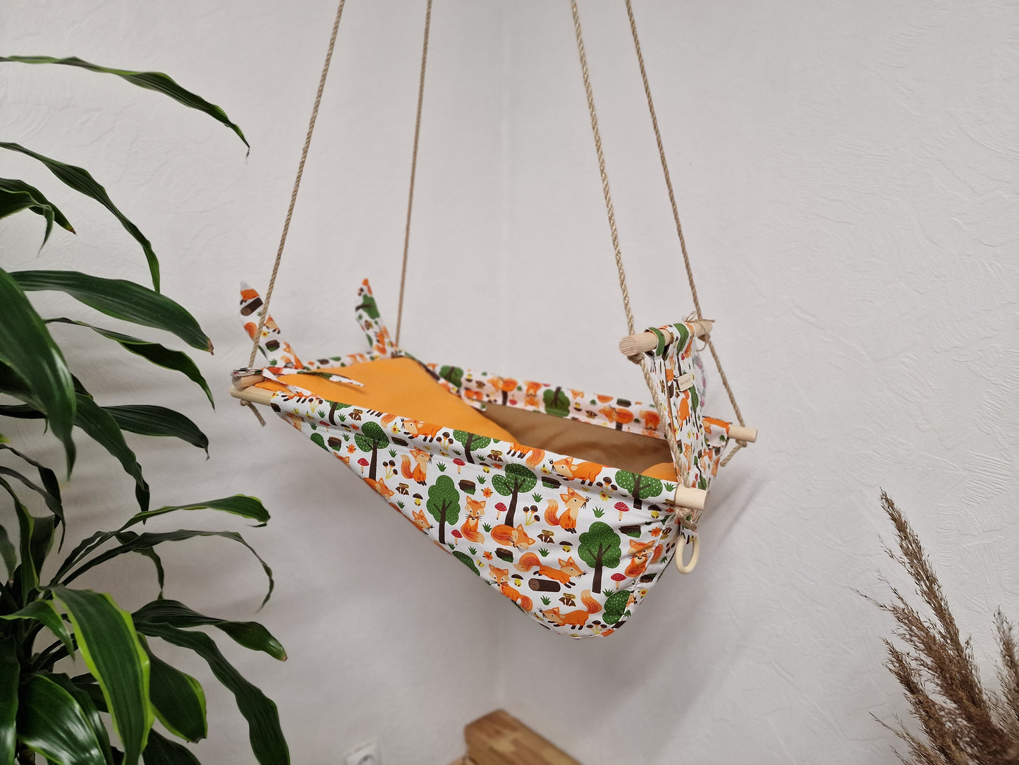 Šūpuļkrēsls Lapsiņas
