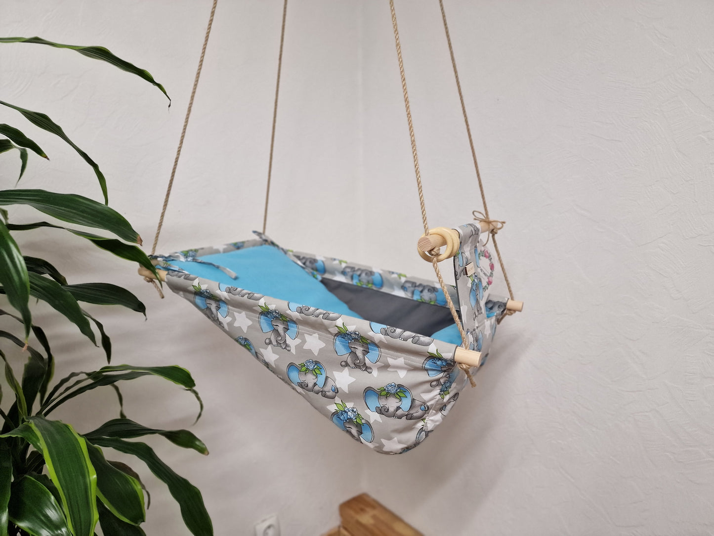 Šūpuļkrēsls Zilonītis
