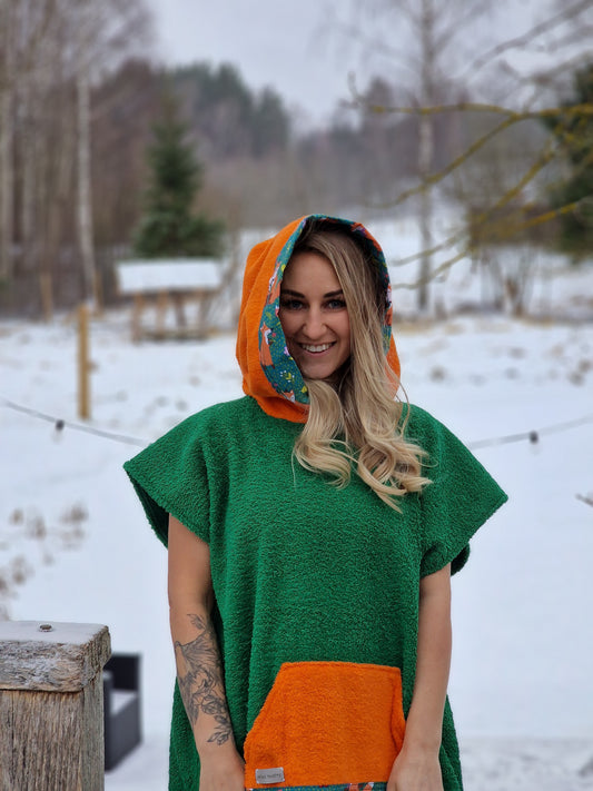 Pončo Zaļš ar Oranžu