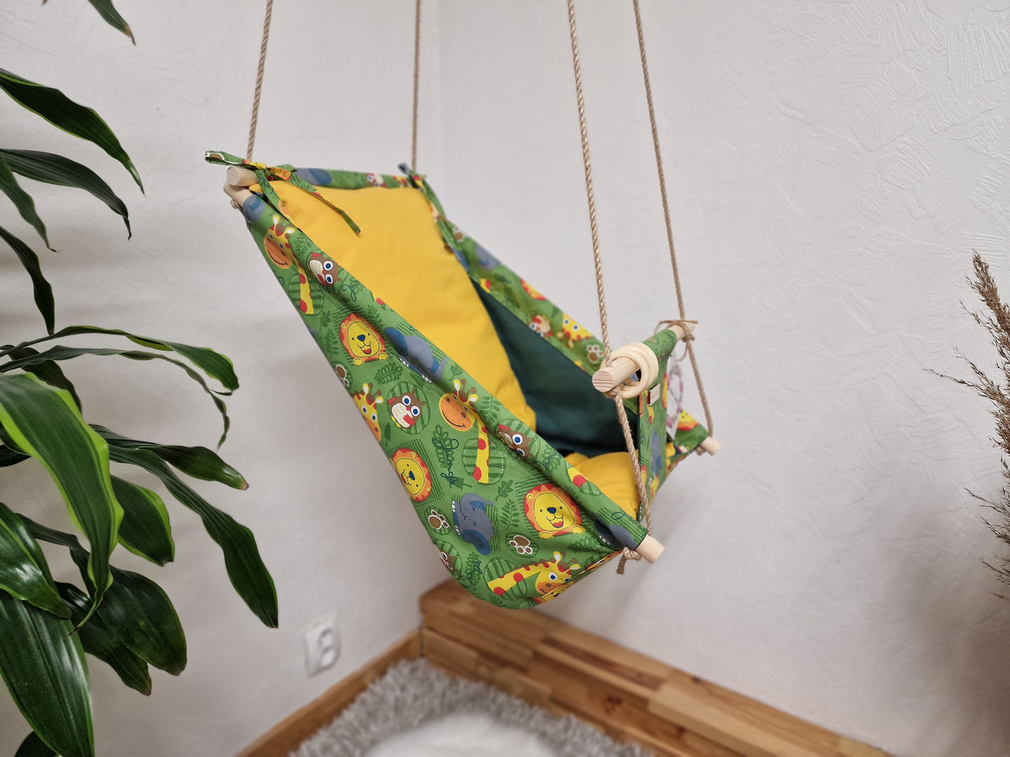 Šūpuļkrēsls Cirks