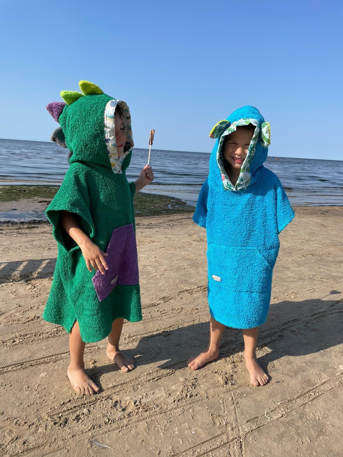 Pončo DINO